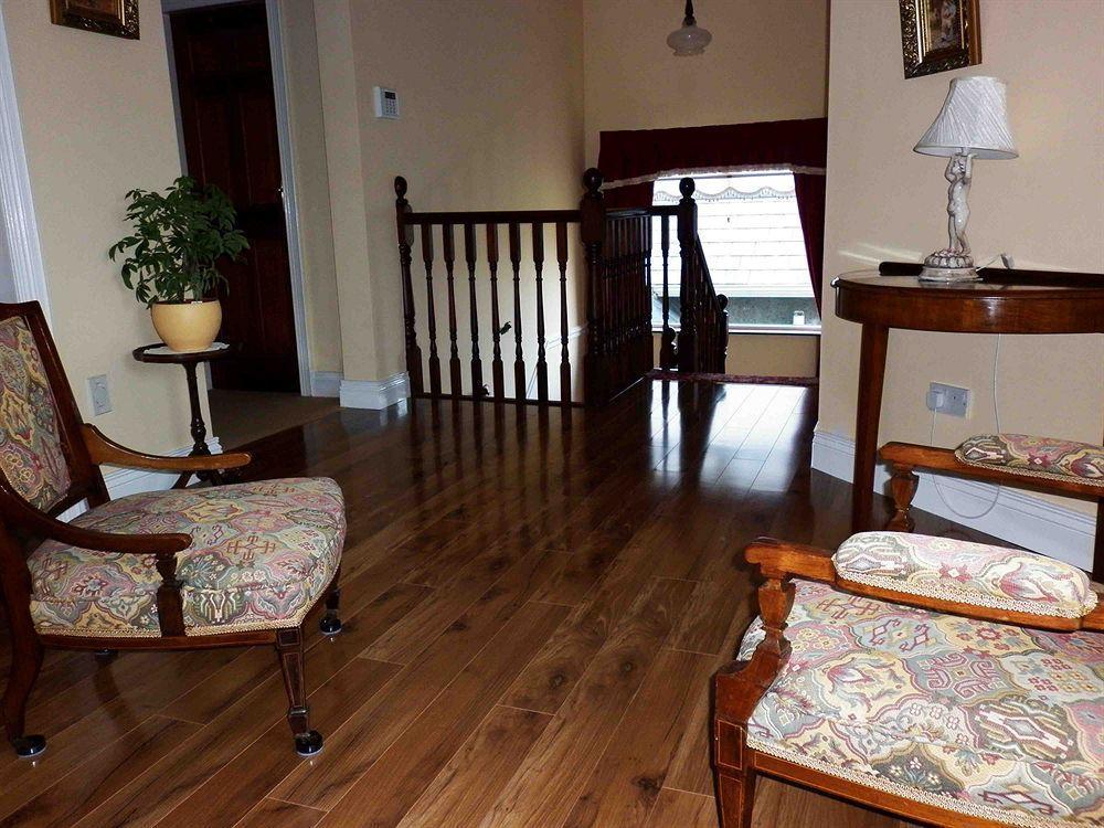 Country Garden House Holiday Homes Баллимони Экстерьер фото